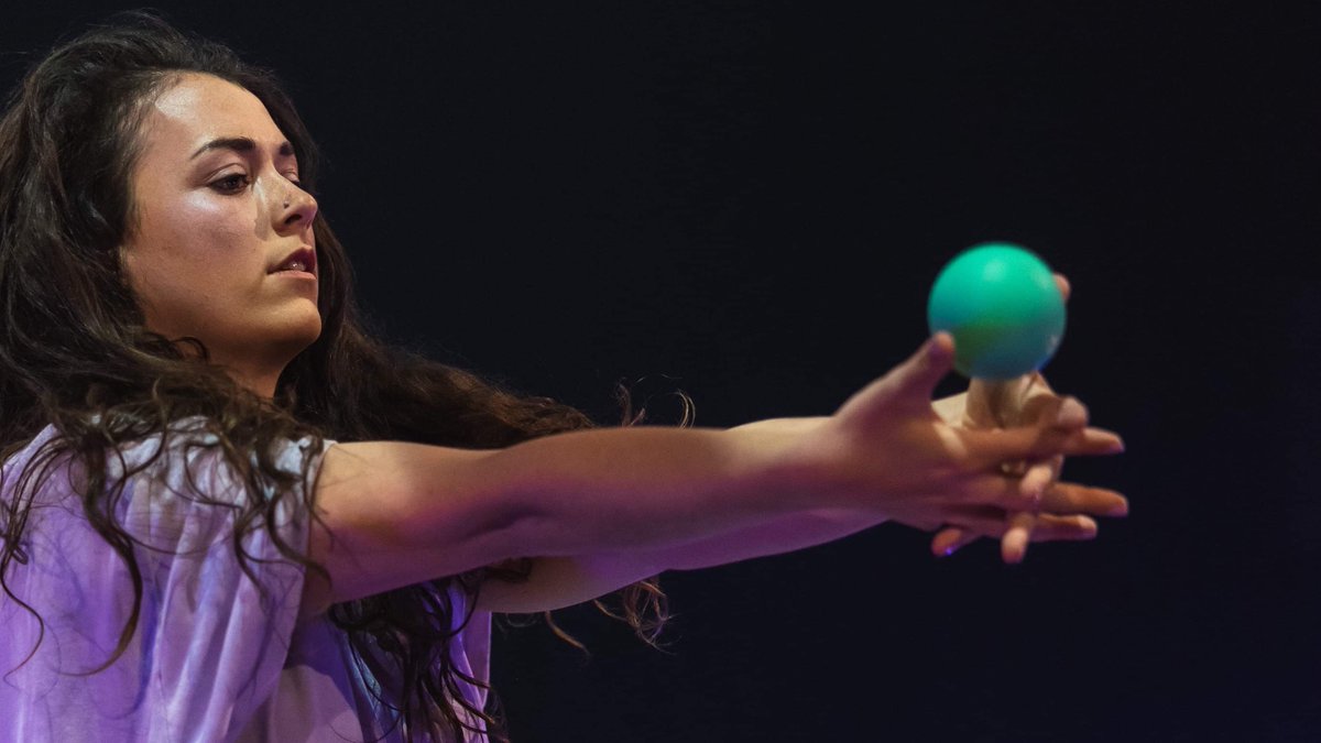Circomedia's tweet photo. Pandemic party 2! 
3rd MAR 7PM
Grounded Circus returns for a one-night livestream show. Bringing you an evening of top-notch circus, comedy, drag, and variety performances, straight to your sofa
Featuring some of our very talented alumni!
https://t.co/mXdB9GhH64 https://t.co/aWEzzuqoXR