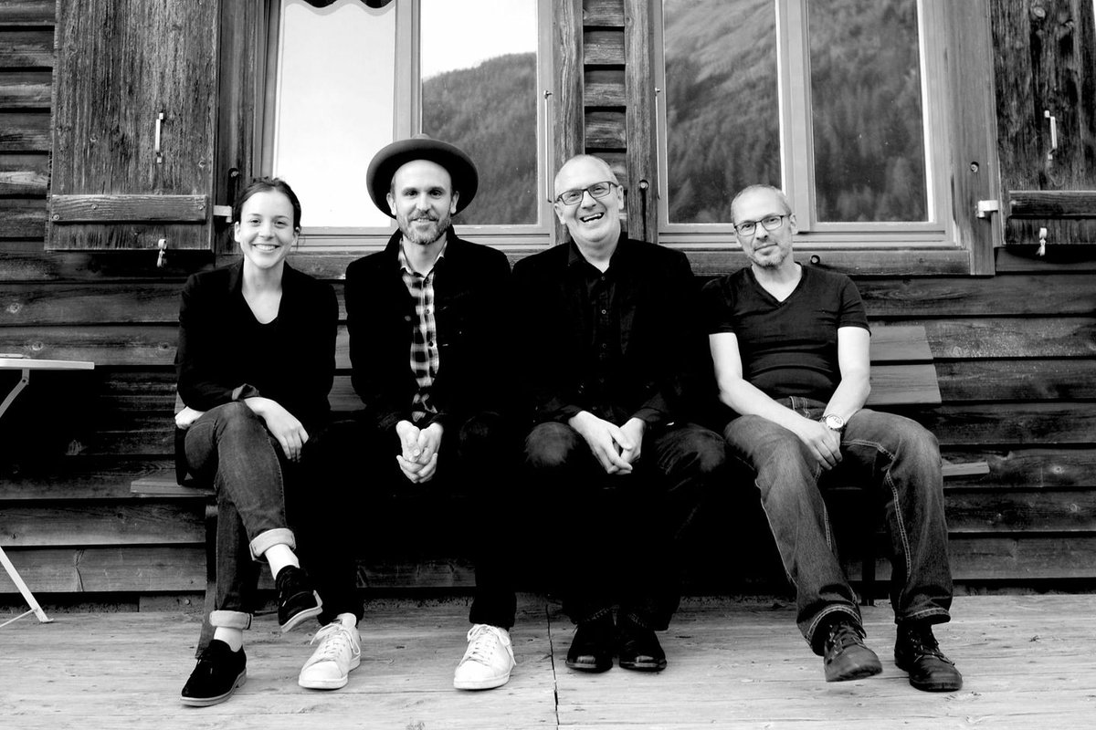 MerchantsofAir's tweet image. Premiere: Hemlock Smith &amp;amp; les Poissons Autistes – Necrophone Sessions
#avantgarde
merchantsofair.com/premieres/prem…