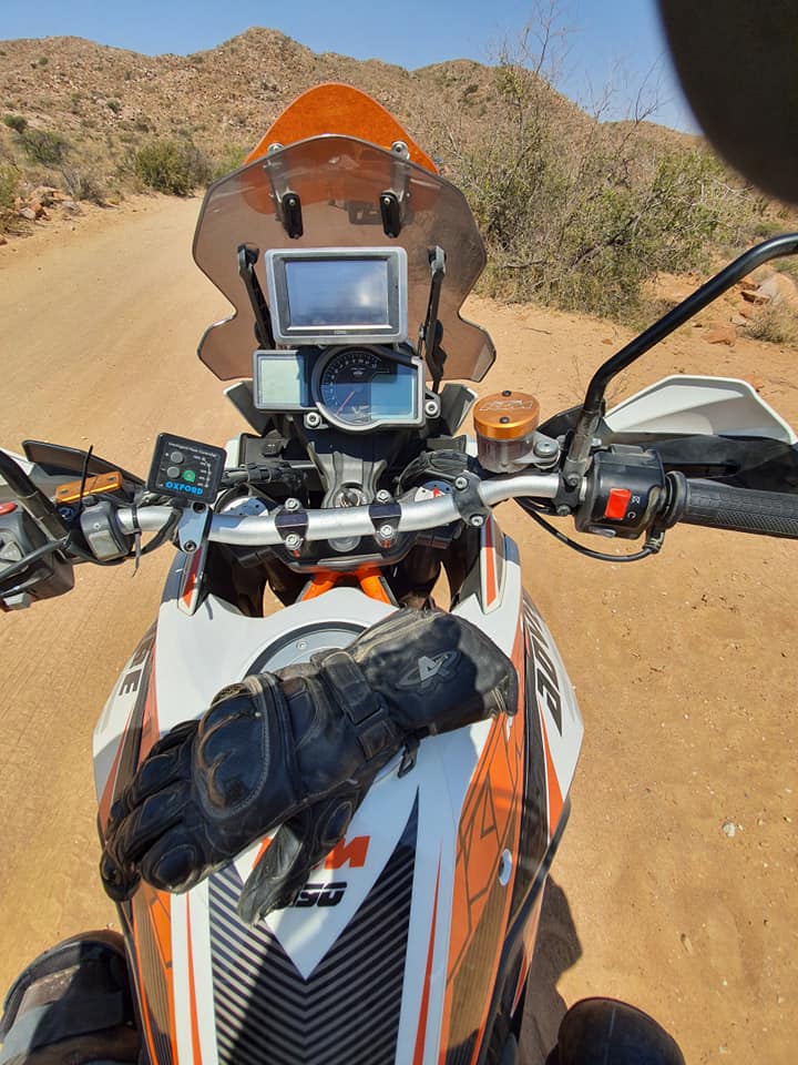 _ArriveAlive's tweet photo. Long distance motorbike rides and road safety https://t.co/uYAt6xwejD #ArriveAlive #LongDistanceRides @motocyclesafety https://t.co/UuabWrOoCF