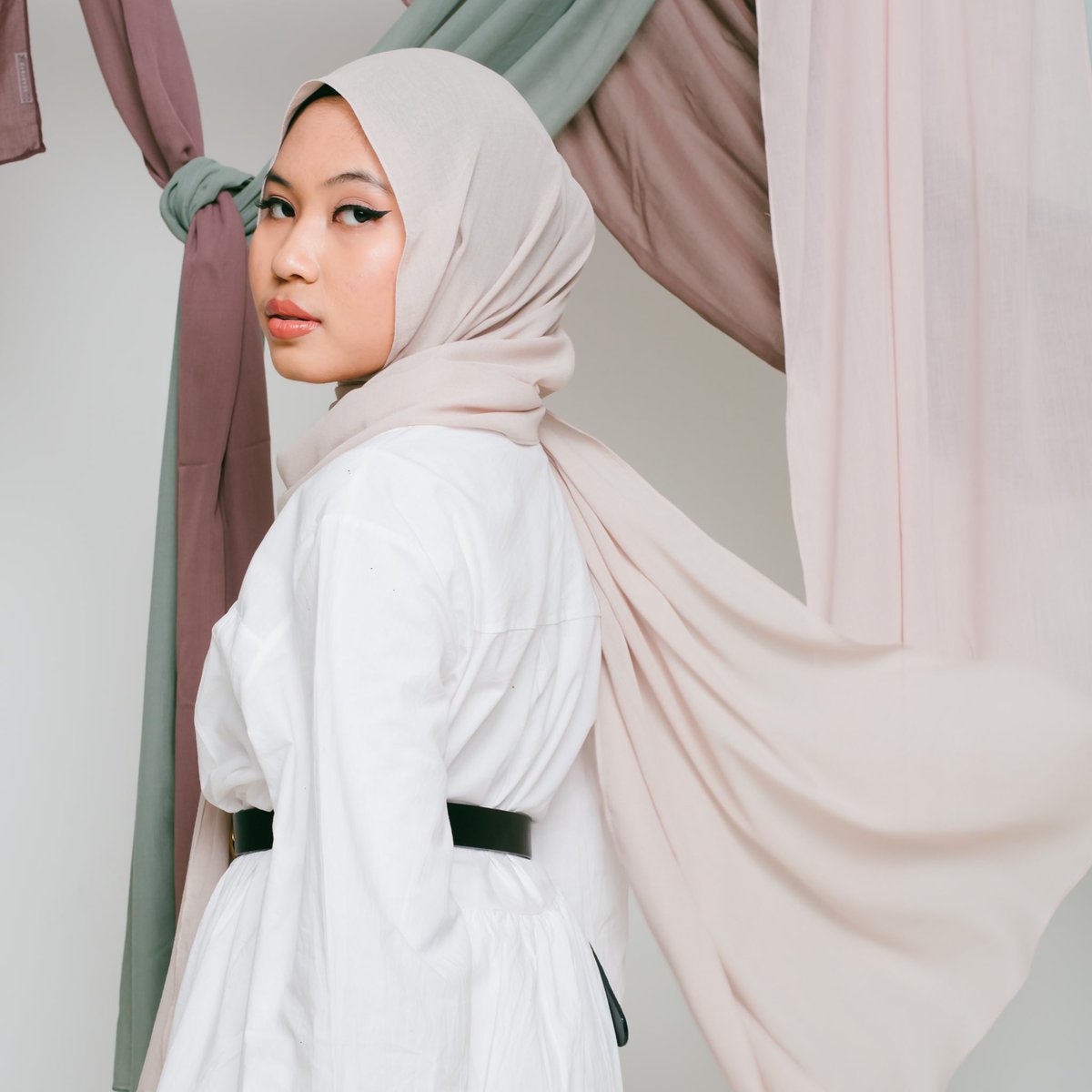ScarfbyD's tweet photo. Just in case you’re searching for the best cotton shawl and almost ironless material,  try our Déline. Made from the best cotton polyvoile &amp; very neat stitching

Just released our fifth edition:
https://t.co/ZLG3MHTmXm https://t.co/xgnWV5cg34