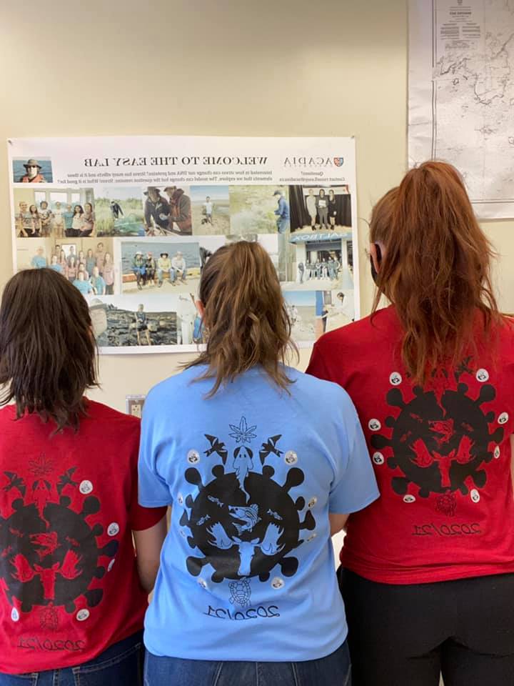 EasyLabAcadia's tweet image. Easy Lab T-shirts 2020-21. A whole new design for a whole new world.