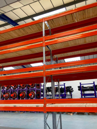 STSStorage's tweet photo. Onsite! 
Our latest project for GWR in #Reading, #palletracking and oversailing #timberdecks going in nicely!  

#warehousestorage #warehousespace https://t.co/PRL4KIYeMC