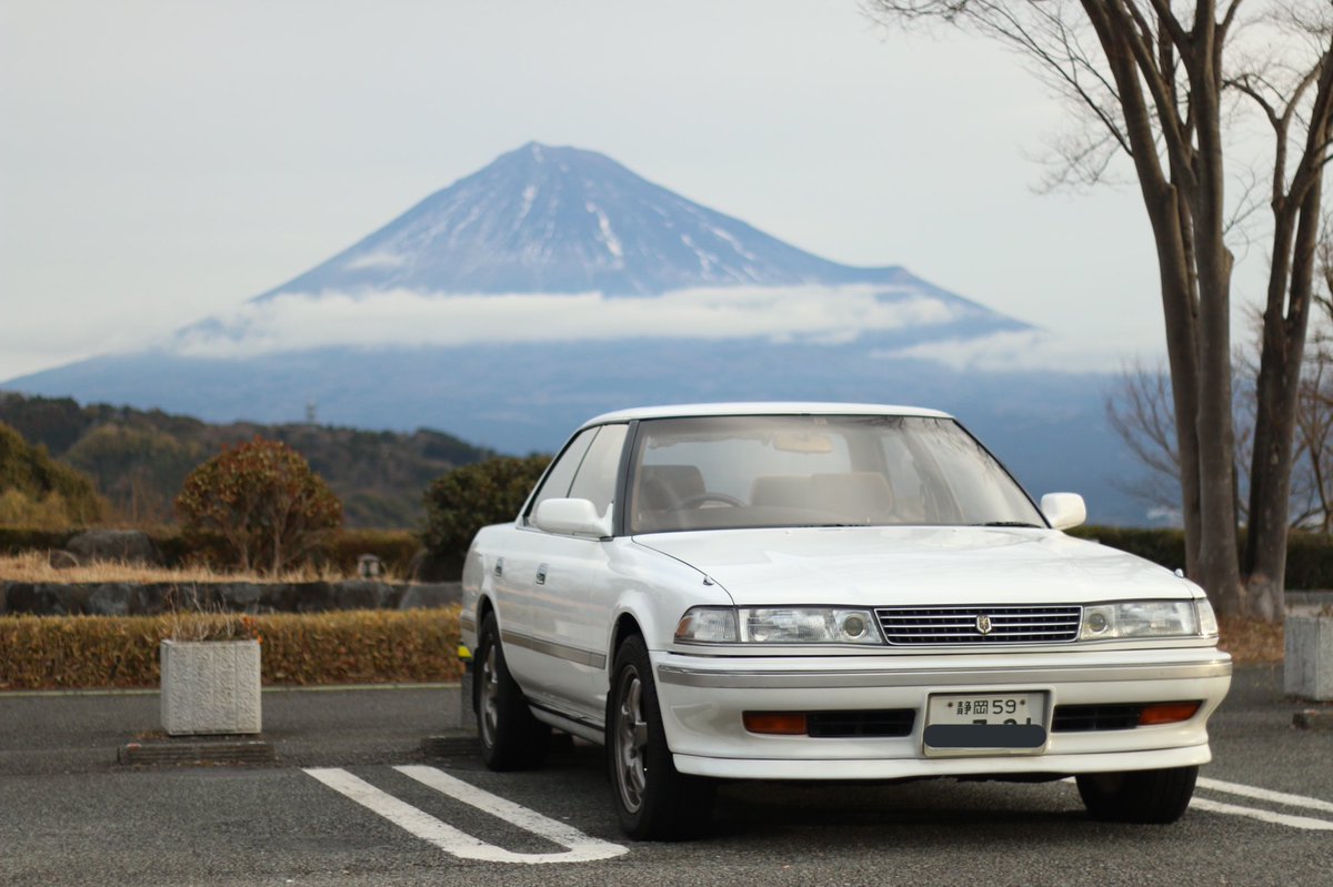 yoshinoken1's tweet photo. 今日で81さん新車登録からちょうど30年です。
祖父が新車で買って6万キロ、孫が10万キロ乗りました。

通勤車故に乗りっぱなし壊れっぱなしどこに行っても目立つような車ではないですが、今日だけはお祝いしてあげたいので、皆さまのファボとリツイートを頂けないでしょうか。 https://t.co/jkoKa3irMR