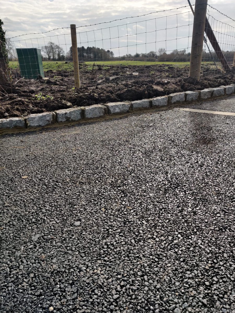 LFPearceandSon's tweet photo. Earlier this week the #culvert bridge we have put in has been tarmacked and is finished. We have erected some new stock fence and have hung a new metal gate. It's made a  smart access into the field off the road. We are fully #streetworks accredited.
#FieldAccess #Groundworks https://t.co/bli3XRAt32