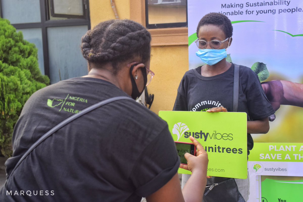 _ImperfectAnna's tweet image. This is fast becoming my signature hairstyle 🤦‍♀️
.
The event is still #Communitrees