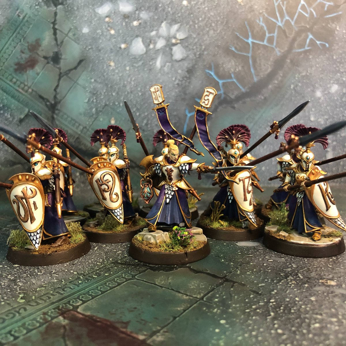 _asranq's tweet photo. First Spears of Mistspire. Tor Ismuir emerges from the long sleep. #warhammer #ageofsigmar #luminethrealmlords #WarhammerCommunity #paintingwarhammer https://t.co/ATx0XIJ4T8