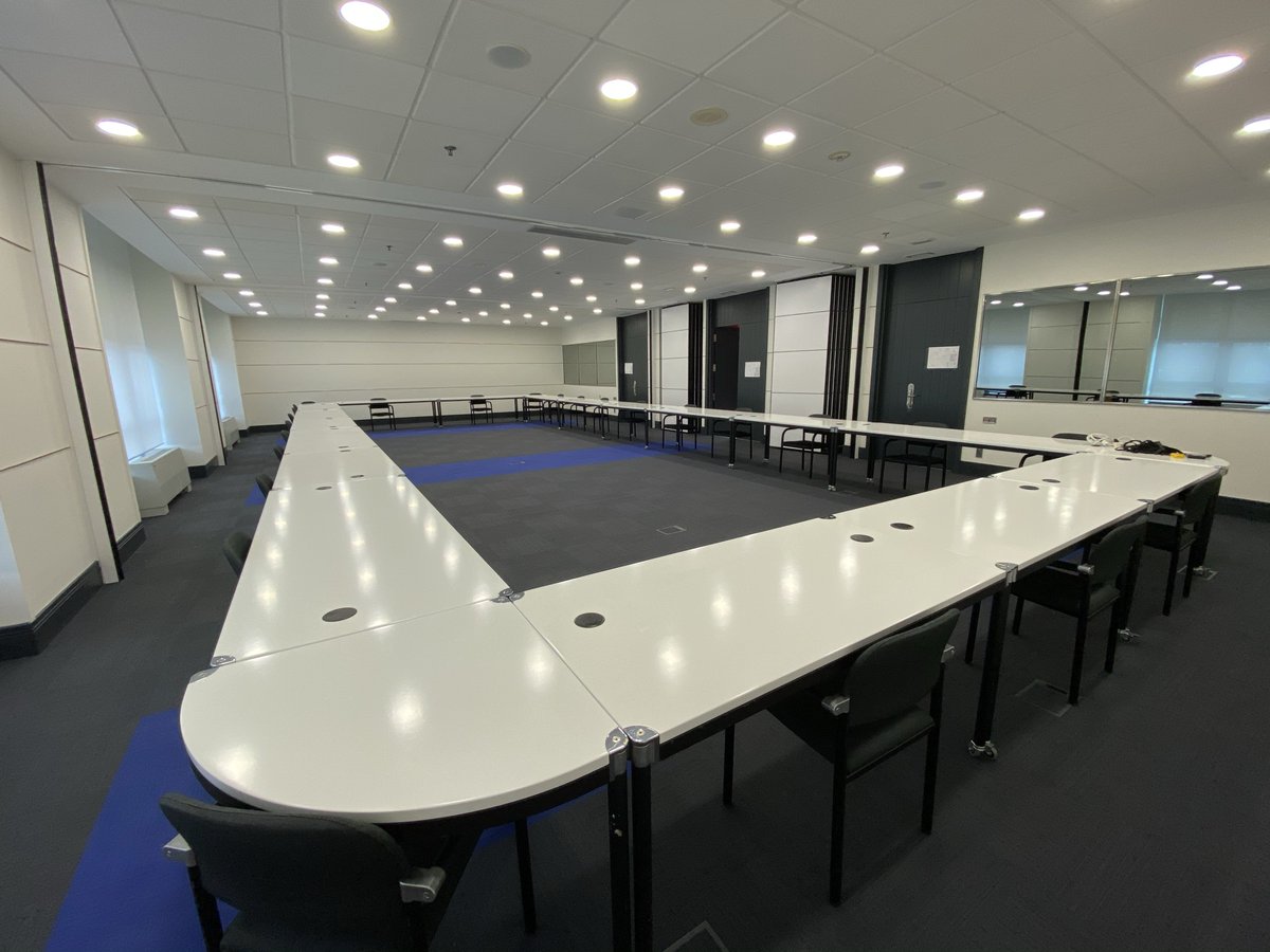 KMeetings's tweet photo. Le recordamos que tenemos salas de reuniones a su disposición. Con aforo controlado y ventilación natural.
Estas son algunas de ellas: https://t.co/CTKBzqgwjI