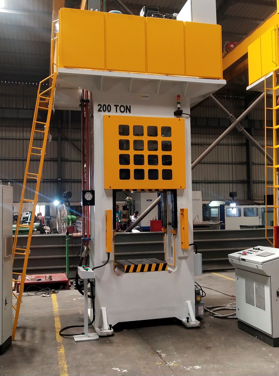 IncredibleMach1's tweet photo. A 200 Ton Hydraulic Cold Forging Press Machine.
#manufacturing #heavyengineering #hydraulicpress #forging #hotforging #coldforging #metalpressing #metalforming #machinery #automotive #auto #powdermettalurgy #engineering #mechanicalengineering https://t.co/GGRJMc7ncL