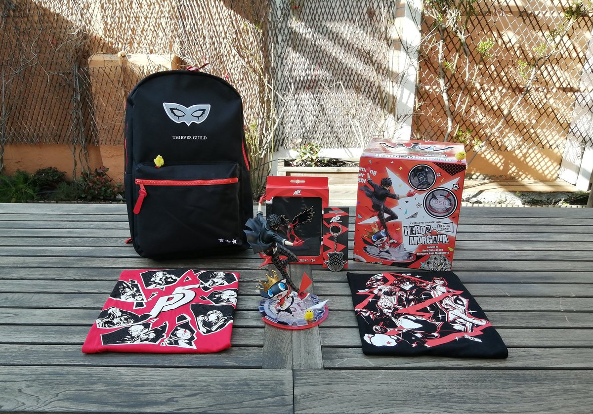 PLAION_ES's tweet image. ¡SORTEO!🥳
¡Celebramos el lanzamiento de Persona 5 Strikers con un maravilloso pack de merchan de la saga!🐥
Para participar: 
➡️FOLLOW+RT.
*Hasta el 1/3/21. Sólo España. No válidas cuentas de concursos. Ganador al azar. Pollito incluido.😉
#P5S
Hilo con fotos de cerca ⬇️