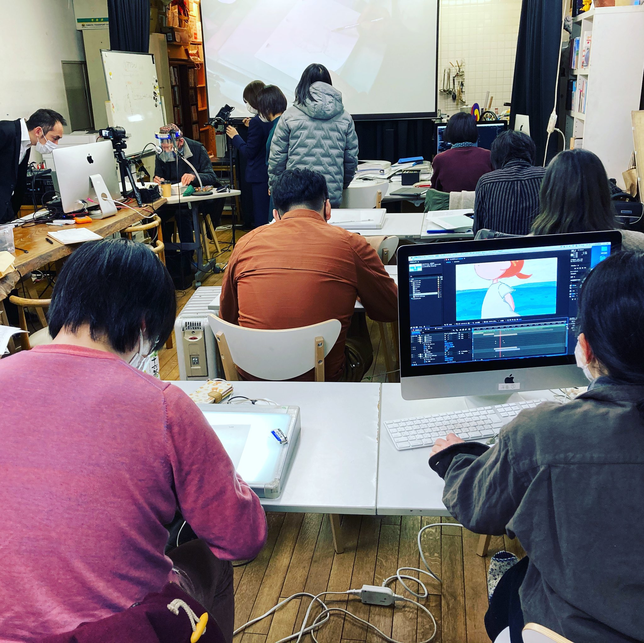 アート アニメーションのちいさな学校 夜間平面コース 本日も皆さん作品の完成に向けてがんばってます ちいさな上映会21は4月の24日 土 25日 日 に開催します アニメーション アートアニメーションのちいさな学校 大橋学 T Co 2mzfkdzkfz