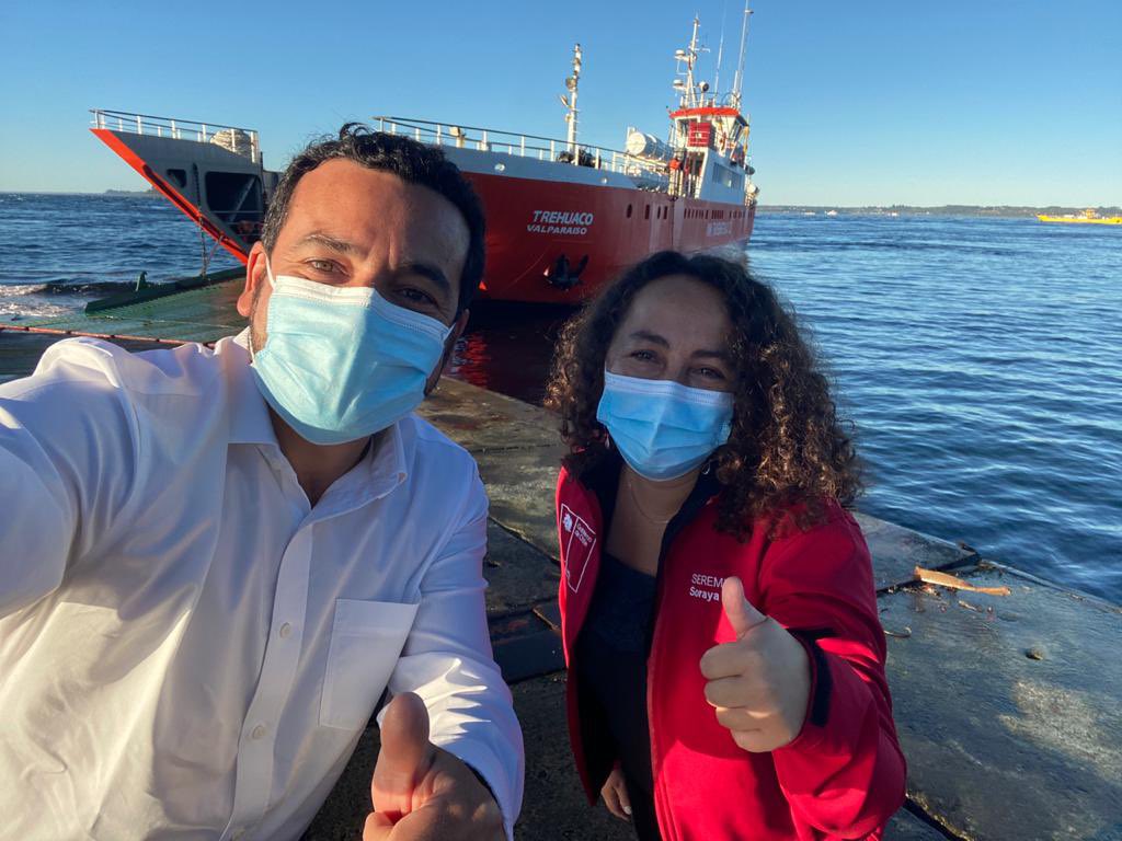 MDSLosLagos's tweet photo. Rumbo a #chiloé junto a nuestro Subsecretario @s_villarrealb a reforzar extensión de #reddeprotecciónsocial #ifecovid #bonocovid y a conocer testimonios de beneficiarios de diferentes programas @MinDesarrollo en el marco de #compromisoinsular 🇨🇱 https://t.co/hEuQuGiNwl
