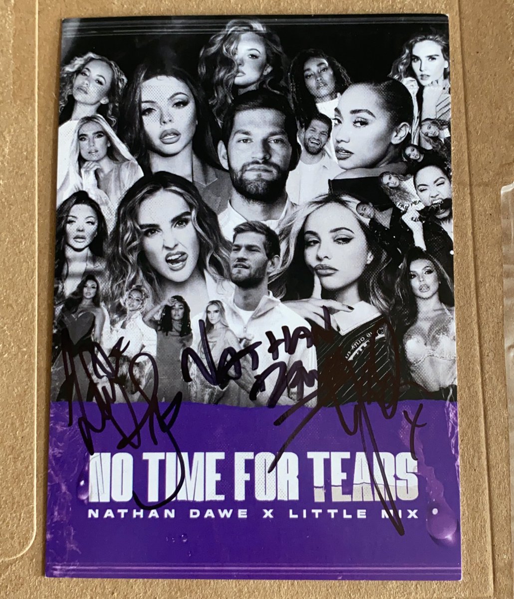 MixerTourNews's tweet image. A fan received her no time for tears signed card wich is also signed by the girls! 
Credits to: @confettihanny 
#notimefortears @LittleMix @NathanDawe