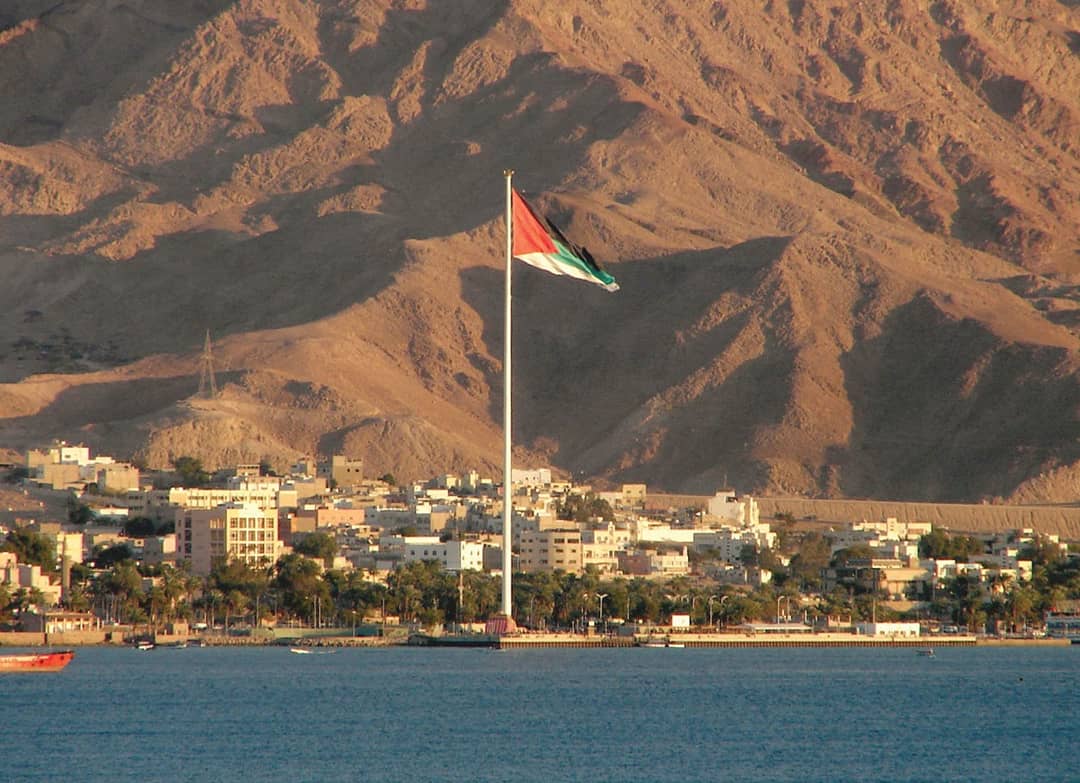PetraNightsTour's tweet photo. Aqaba is the only coastal city and the southernmost part of the Hashemite Kingdom of Jordan.

#visitJordan #exploreJordan #petranightstours #traveltojordan #myJordanJourney #travelinspiration #travel #wanderlust #beach https://t.co/341p9pLkoo