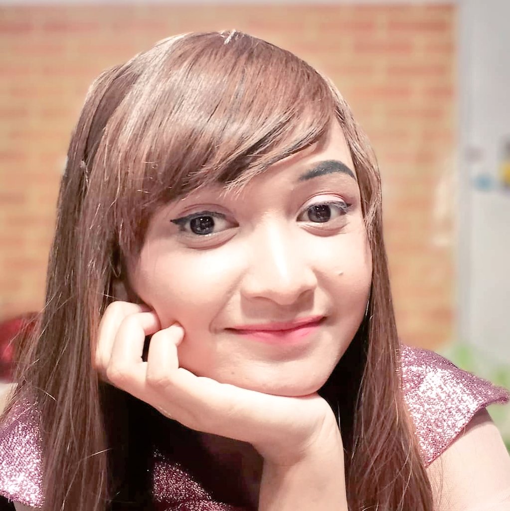 Dewi Yan singer official tweet media