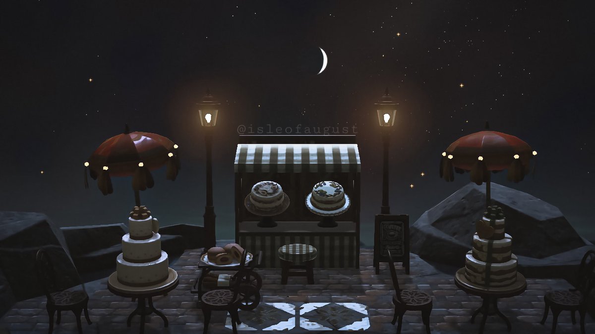 HOW BEAUTIFUL DO THE GLOWING STREETLIGHTS LOOK AT NIGHT!!!!! AND THE WAY THE MOONLIGHT REFLECTS OFF THE WATER AND PAVEMENT!!!!!??? It’s so marvellous. Sometimes I get caught up in what I wish this game would include or what it could be and forget how beautiful it really is ⭐️
