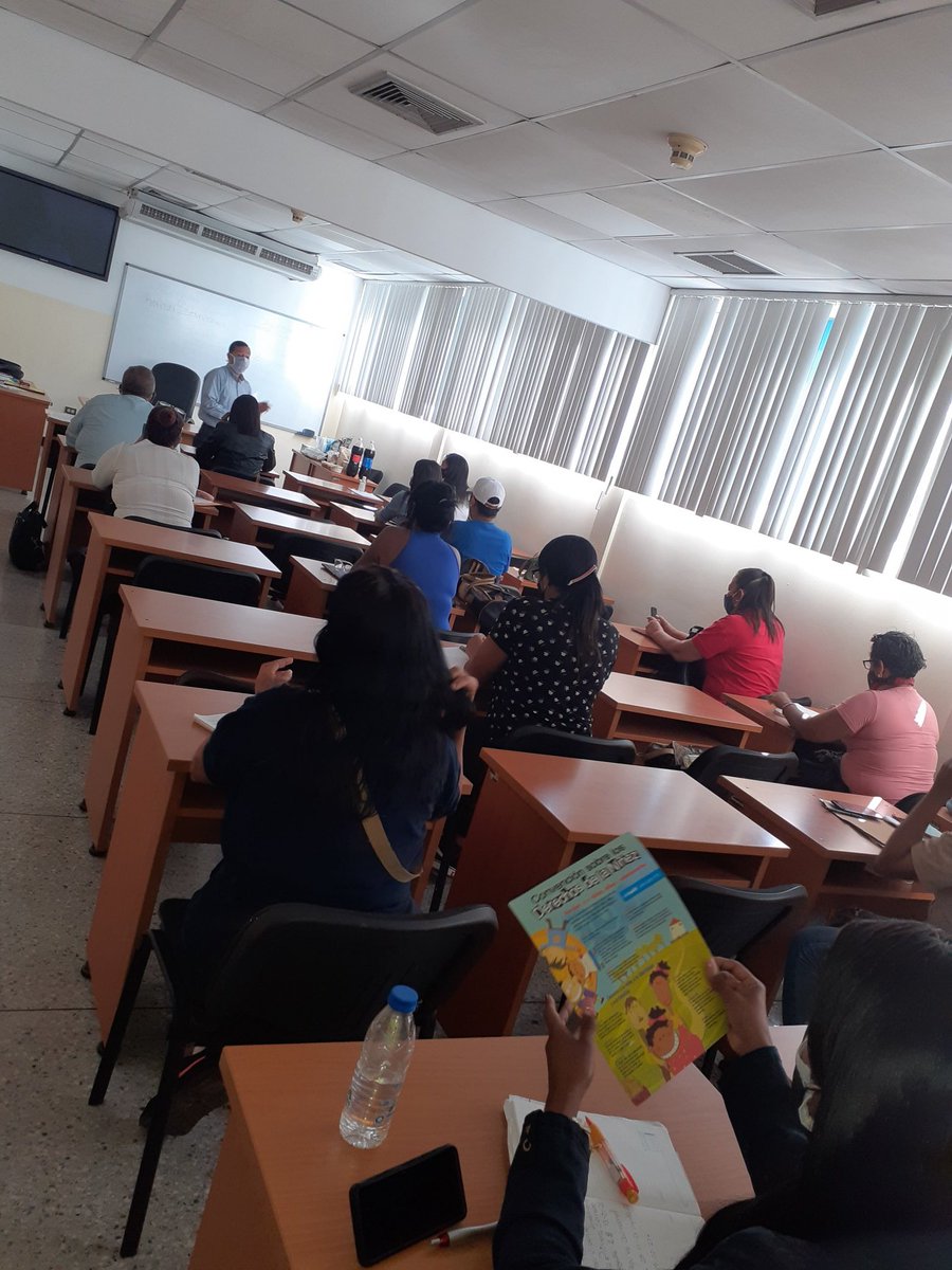 DdP La Guaira, en cumplimiento d sus actividades de Promoción y Divulgación realizó clase presencial del diploma DDHH NNA, cumpliendo con las medidas d bioseguridad  respectivas: uso del tapabocas, colocación d gel antibacterial y  puesto de por medio entre cada participante
