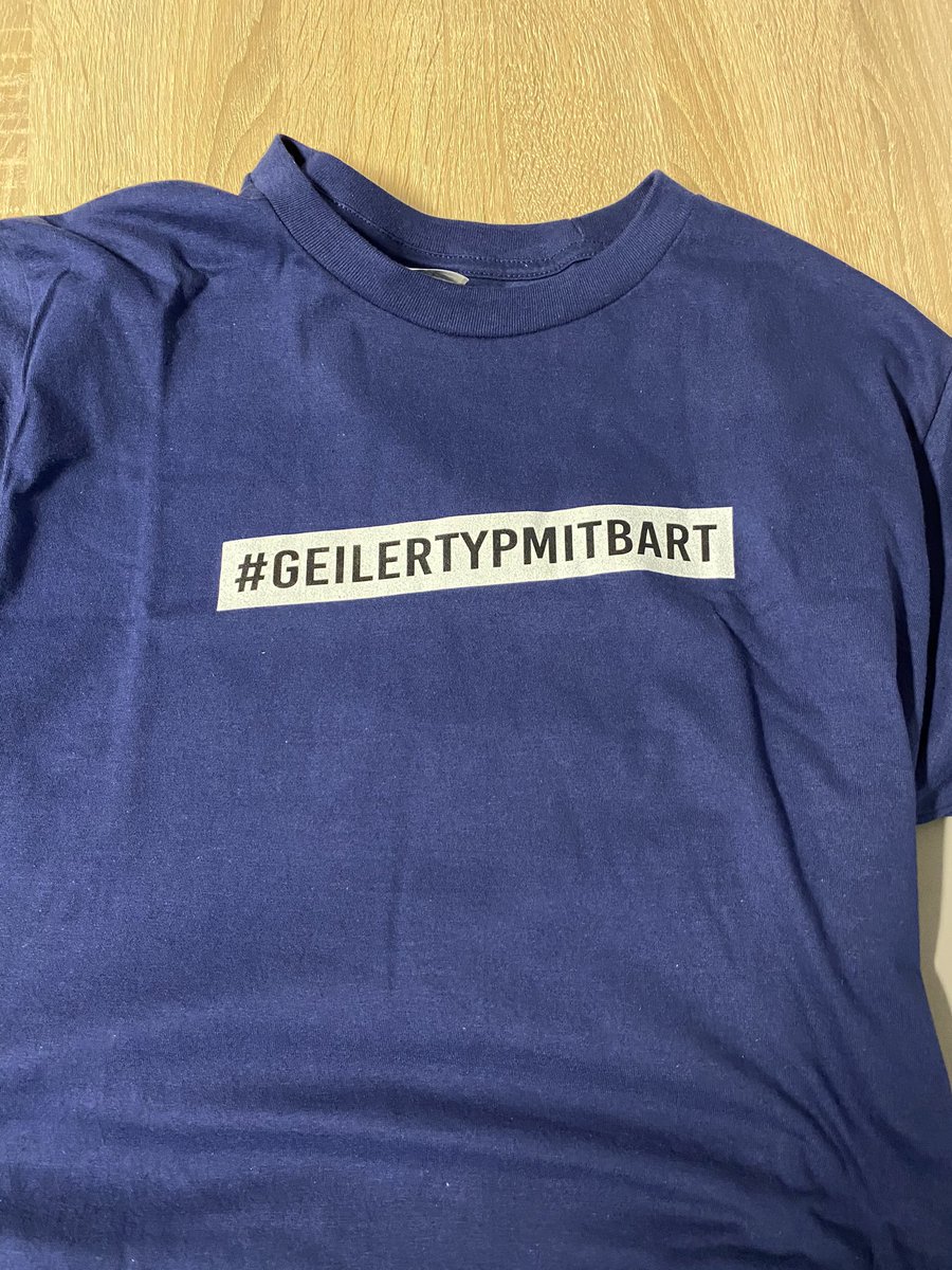 KlscheJung13's tweet photo. Ein richtig geiles Geschenk von @EureChefin 
Danke dir 😘 https://t.co/ZHAZkXITmC
