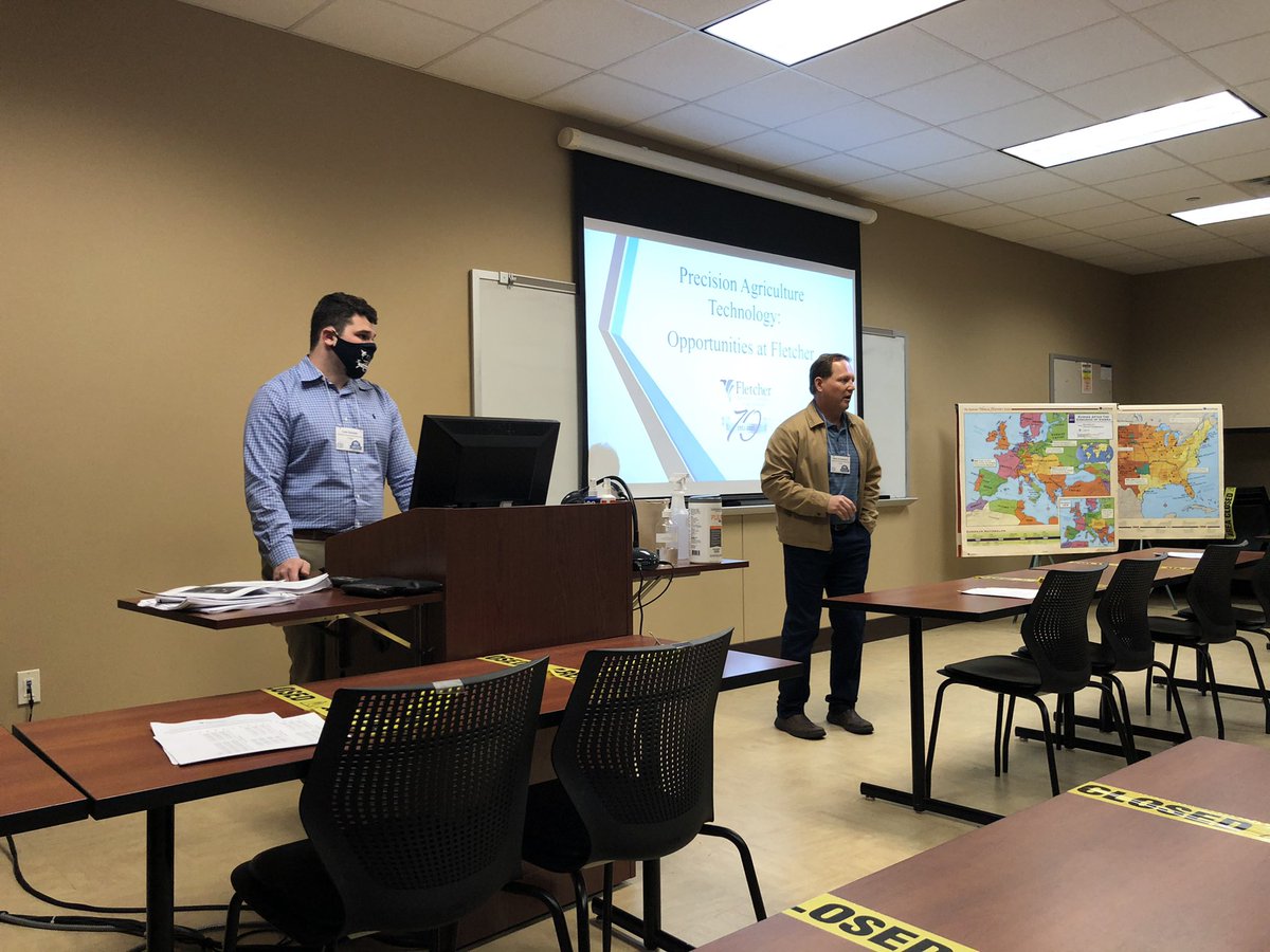 LouisianaFFA's tweet photo. We’re spending the day at @FletcherCollege for the first-ever Ag Summit! Learning all about precision agriculture! @SunEquipJD @Case_IH @golctcs #PrecisionAgriculture #onelaffa #nationalffaweek https://t.co/QtrnCs6xX7