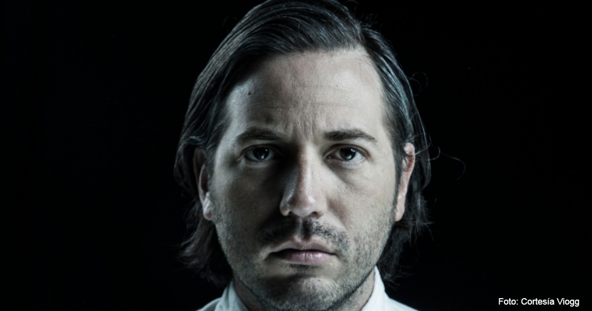 elteatrocdmx's tweet photo. #Febrero33 es una gran oportunidad de mostrar la dramaturgia ecuatoriana, nos cuenta Víctor Aráuz ¡A partir del 4 de marzo en @teatrixmx! 🎭💻🇲🇽🇪🇨 Checa nuestra entrevista https://t.co/G8Ai79qL6e @vkarauz @viogg_rp https://t.co/NnTPNC3FLy