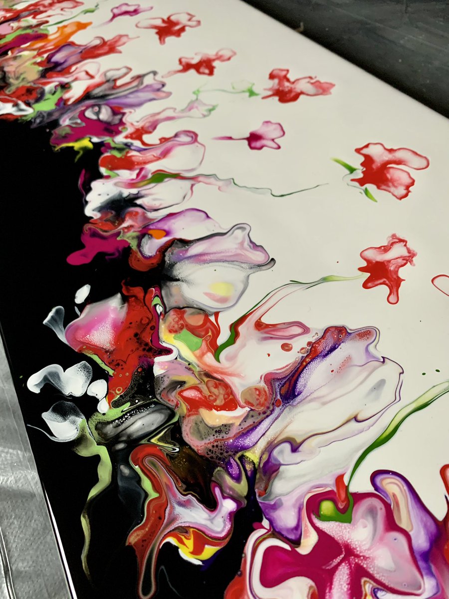 DonaldGregor's tweet photo. Latest painting, Fields of Poppies, 32x12 inch with a deep edge #art #artforsale #artist #abstractart #modernart #modernartist #fluidart #fluidsrtist #fluidgallery #pourart #pourpainting #acrylicart #acrylicartist #colour #texture https://t.co/EFjMarb4sI