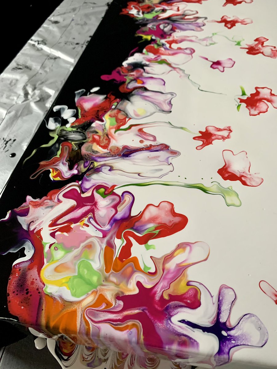 DonaldGregor's tweet photo. Latest painting, Fields of Poppies, 32x12 inch with a deep edge #art #artforsale #artist #abstractart #modernart #modernartist #fluidart #fluidsrtist #fluidgallery #pourart #pourpainting #acrylicart #acrylicartist #colour #texture https://t.co/EFjMarb4sI