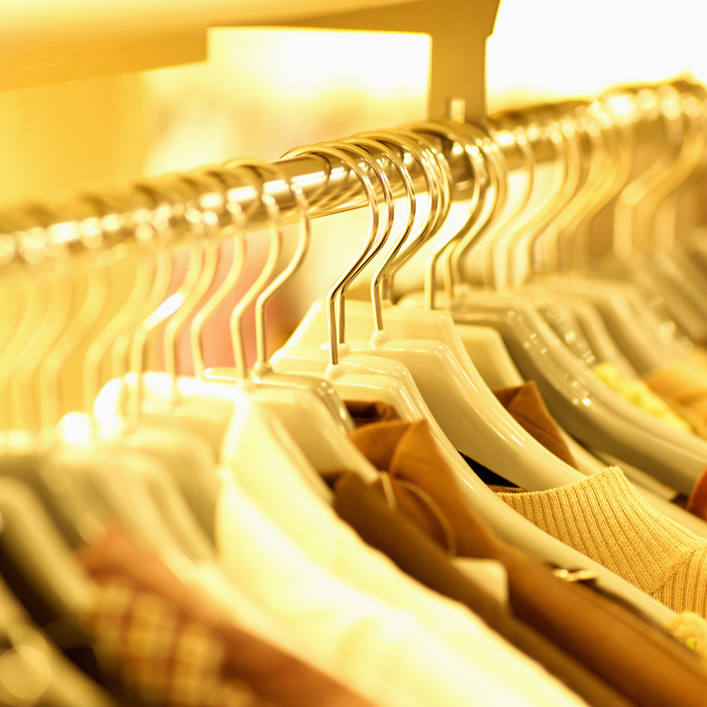 julieriber's tweet photo. Closets seem to collect many items that are lost, never used and no longer needed. Start your closet project with the floor. Donate, toss, recycle or put the items where they belong. #closets #organizingclosets #napopro https://t.co/X1LFuQ6gsm