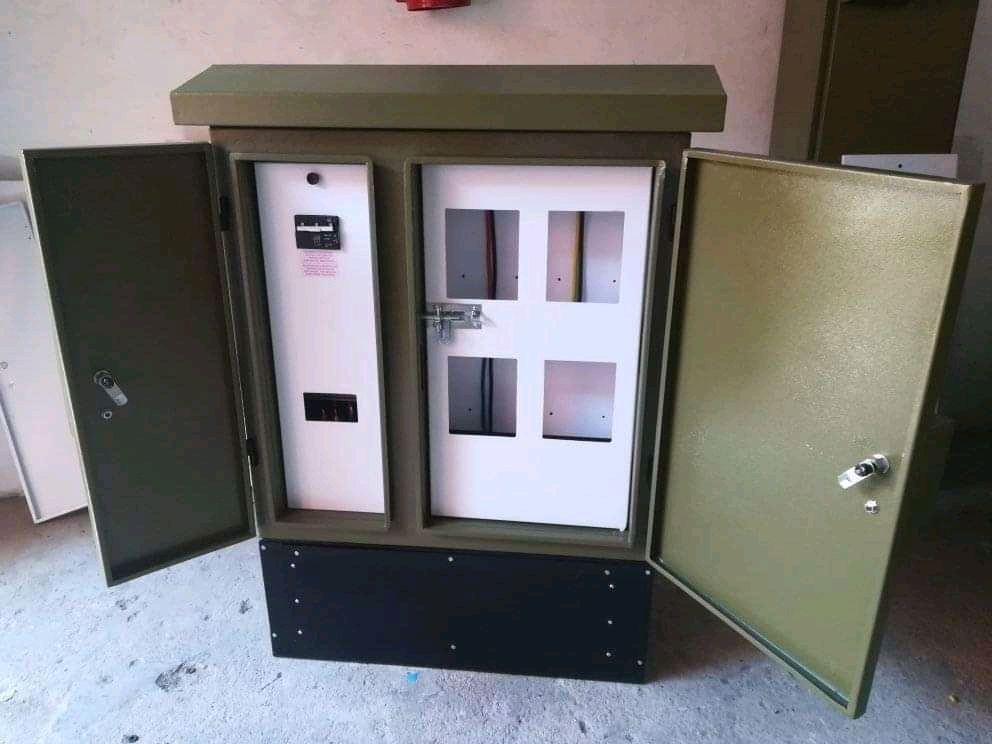 DorElectrical's tweet photo. We design,manufacture,supply and install all types of metering kiosk. all our metering kiosk are approved by Botswana Power Cooperation before we manufacture them, we use #BPC_standards 
#electrical #engineering #lowvoltage #localmanufacturing #PhushaBw🇧🇼 #BuyLocal #SupportValDor https://t.co/8nGJuvVXIx