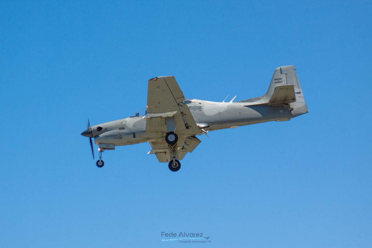 FedeAlvarez94's tweet photo. En el Día de ayer Arribaron a La I Brigada del Palomar 3 Embraer 312 tucano procedentes de La III Brigada Aérea de Reconquista
@FuerzaAerea_Arg
 #ffaa #orgullodepertenecer #fuerzaaereaargentina #plane #planespotters #planespotting #avporn #aviation #aviationphotographer #aviation https://t.co/HIL8HDveYR