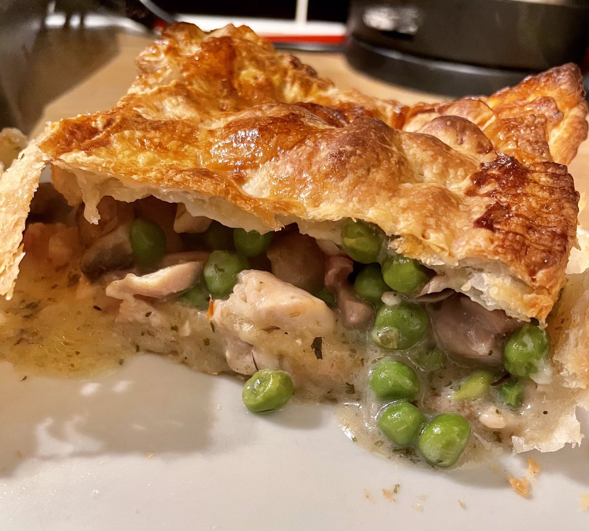 Kennedy Holdsworth (@misskholdsworth) on Twitter photo Chicken, bacon and mushroom pie tonight <a href="/laytoncooks/">Layton Cooking Club</a>... thought I’d go for something savoury! Chicken, bacon and mushroom pie tonight <a href="/laytoncooks/">Layton Cooking Club</a>... thought I’d go for something savoury!