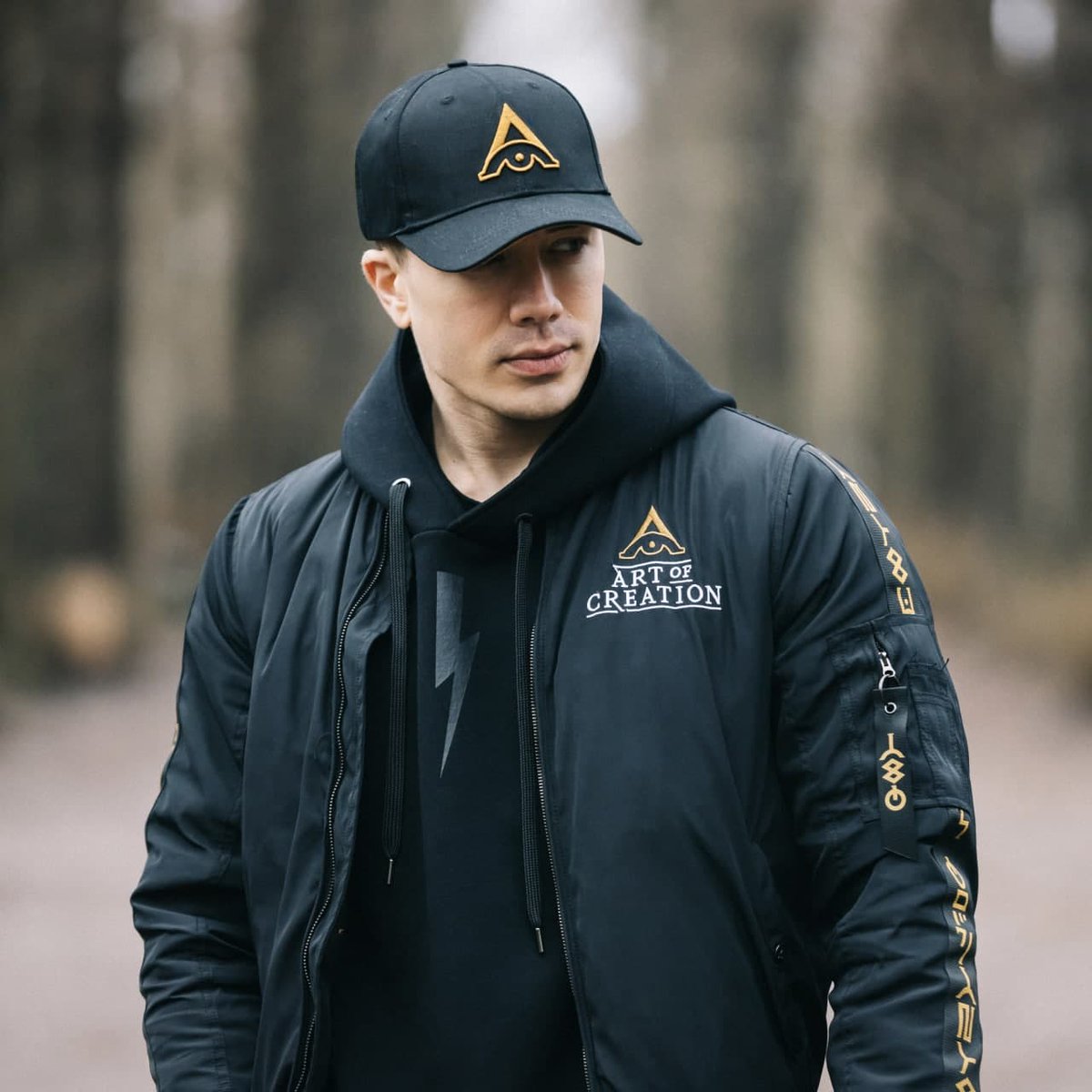 headhunterz's tweet photo. Tonight is your chance to get your very own AOC bomber. Sale starts at 20:00 CET 🧡

👉 https://t.co/8RHoKFSjTq https://t.co/VijVI6gs6h