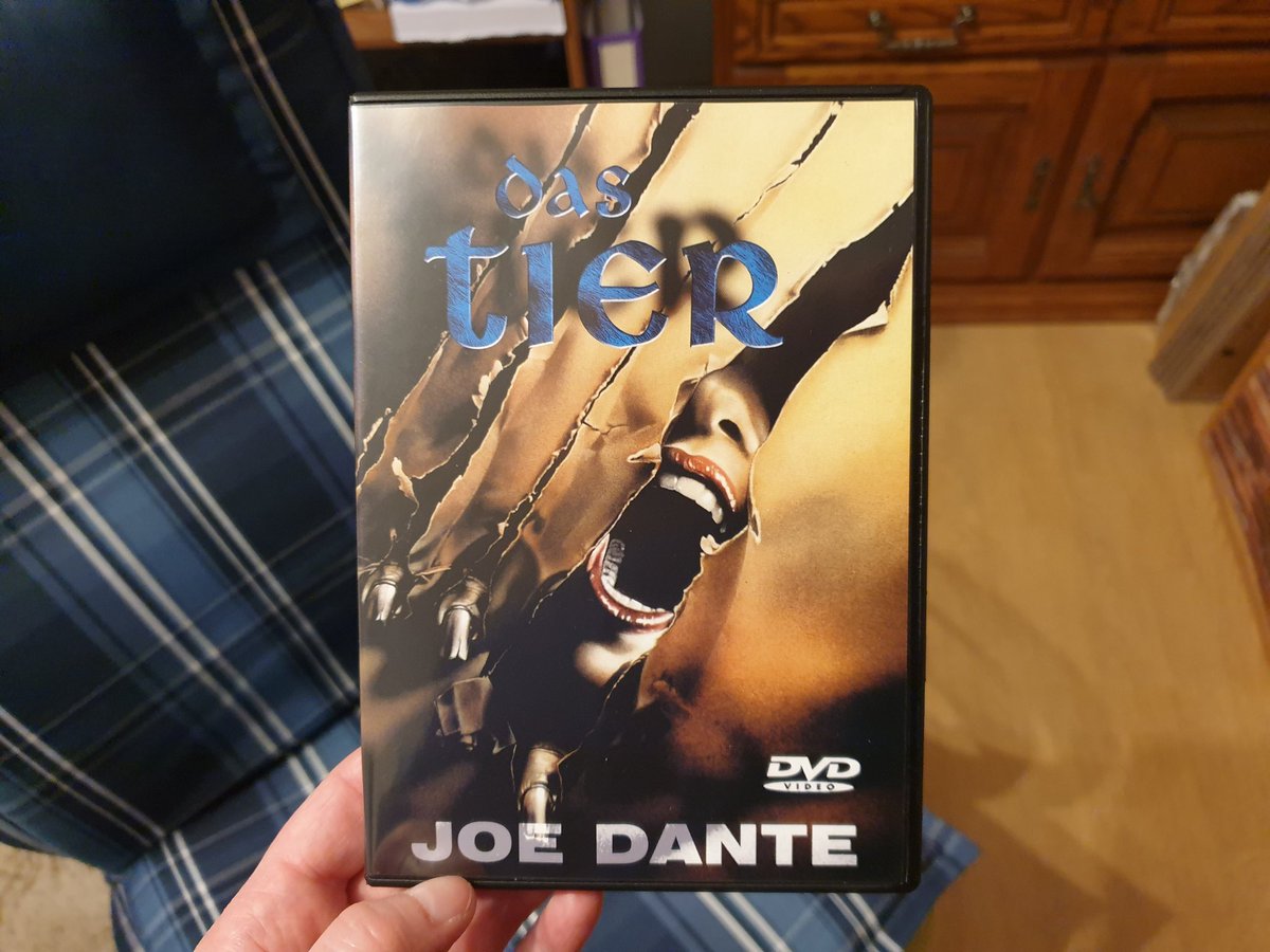 TanjaStrutzl's tweet photo. We have full moon tonight so, i thought it's the best time to rewatch one of my favorite #Werewolf movies #DasTier (#TheHowling) from 1981 with #PatrickMacnee, #DeeWallace & #DennisDugan. https://t.co/yJkHOYMG35