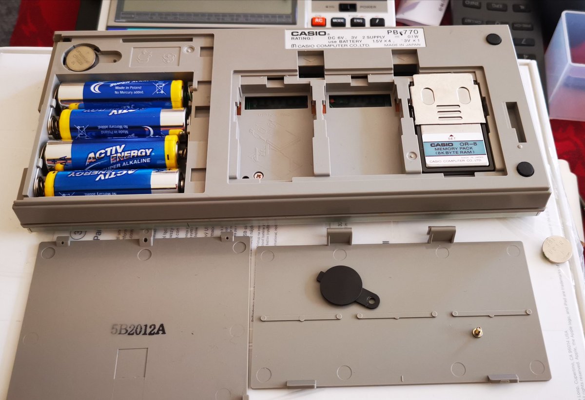 swartz_de's tweet photo. Posties been! This will probably be my last #Casio PB-7xx purchase, but I'm quite happy to have found a #PB770 on eBay at all. The 700s are pretty common by comparison. This one has just a touch of battery corrosion &amp; the button cell was gnarly, but otherwise, top! #ポケコン https://t.co/B2qxjt50BE