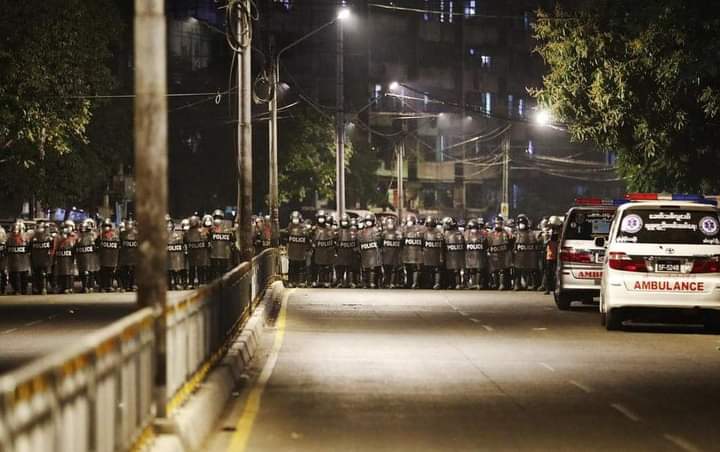 Jay_Joydi's tweet photo. Just now, the whole Tarmwe Township is blocked by a couple of police trucks and snipper. They are  threatening the lives of unarmed civilians who are staying inside their home peacefully.  #SaveMyanmarCitizens #whatishappeninginmyamar @freya_cole @RapporteurUn @YourAnonCentral https://t.co/nEWwzFxvak