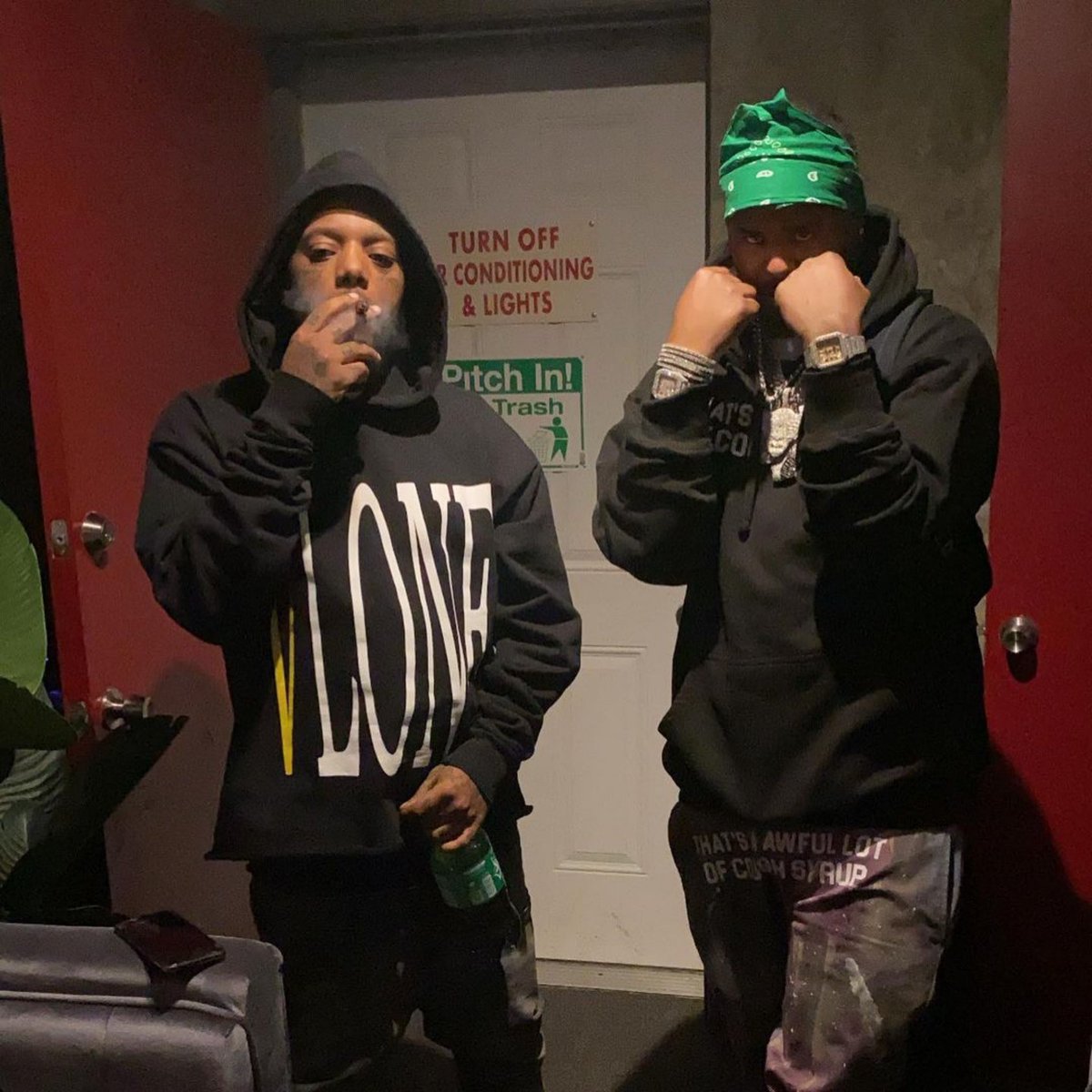 LegendsOnly_LA's tweet photo. Two of LA’s hottest @IamMRMOSELY @bigsad1900 gettin that good work in 🎯💸🔥 

New room now open for booking! DM today. 💎 #WhereLARecords https://t.co/C1KAph4O4j