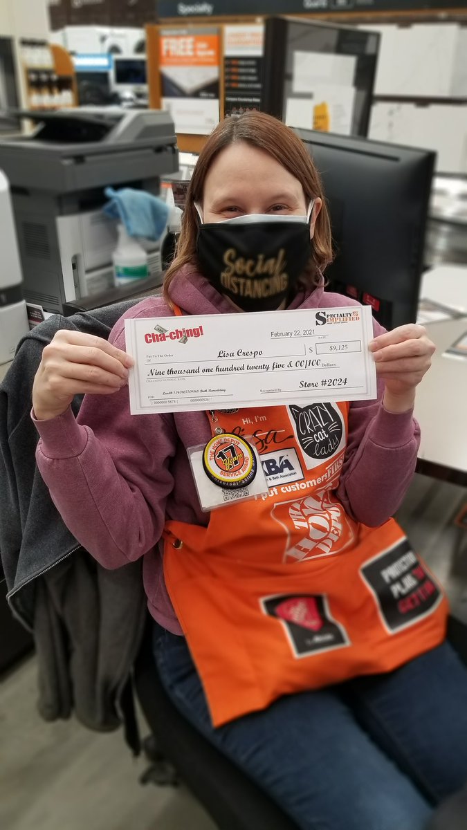 skauffman78's tweet photo. Off to a good start! Handed out some big cha-ching checks this week! Good job D26 Terry,  Designer Lisa and D21/22 DS Bob! Keep driving those leads!!! https://t.co/7KyMLpWbDc