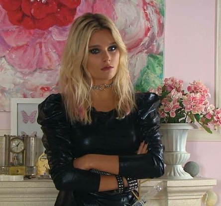 iambsens's tweet photo. VOCÊS TEM NOÇÃO DO QUANTO A VALENTINA PODE ENTREGAR EM ELITE IMAGINEM ELA COM A MESMA PERSONALIDADE DA ÁMBAR NA TERCEIRA TEMPORADA DE SOY LUNA SÉRIO SEM CONDIÇÕES https://t.co/227qcgwNVg