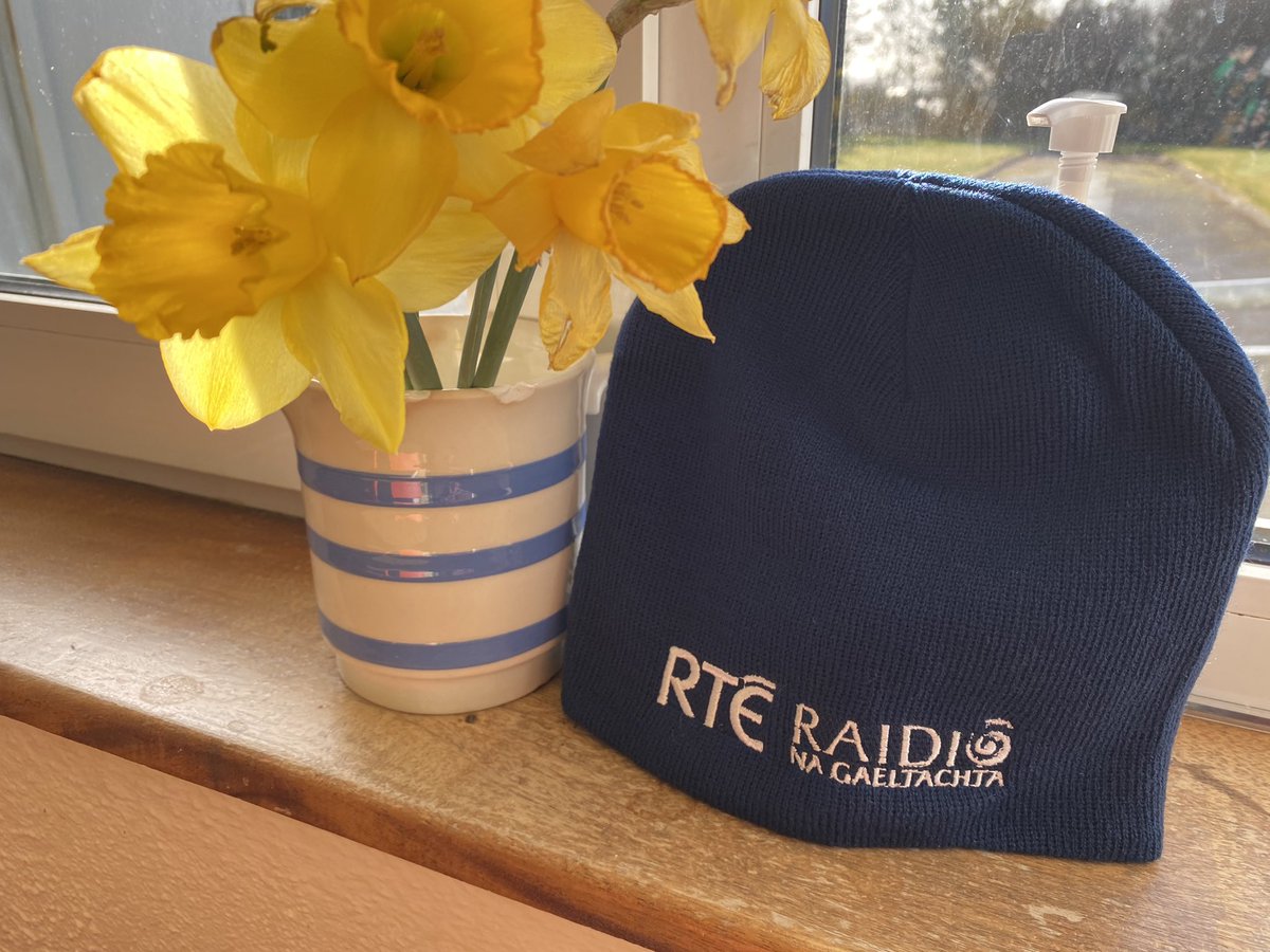 bladhairernag's tweet image. An tEarrach ag teacht agus hataí le baint ! Déan athtvuít ar seo inniu