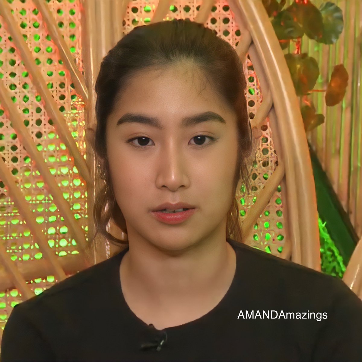 AMANDAmazings's tweet photo. “Ngayon po na first time ko manominado, gagalingan ko pa po lalo. Pag nahirapan po ako itatry ko po hindi masyado isipin yun kasi napakalaking blessing at opportunity po na maging housemate po dito kaya hindi ko po sasayang yung bawat araw na nandito po ako” — Amanda ✨

#PBBBGYO https://t.co/3DKvYYckFv