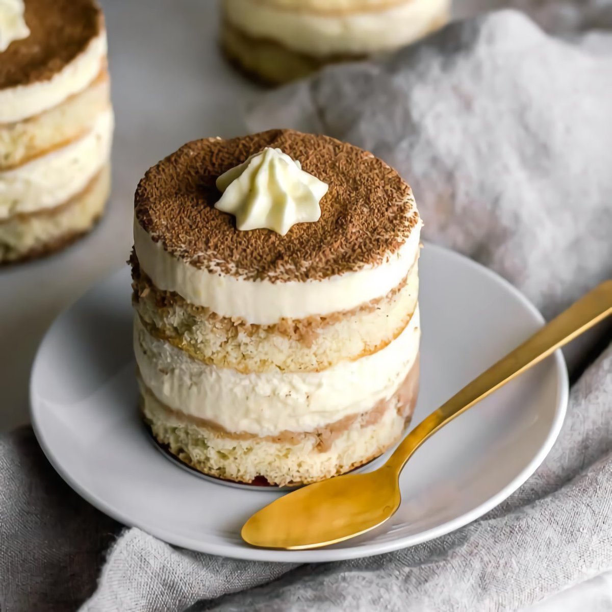 cizberger's tweet photo. tyramysyu : tiramisu ˌtirəmiˈsuː https://t.co/aq2F3XmY2i
