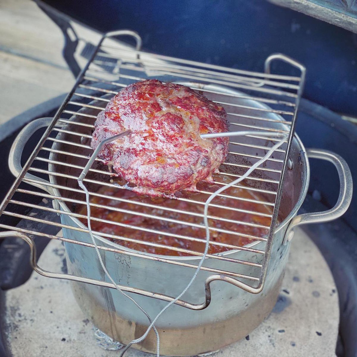 MorleyStoves's tweet photo. 🌶 🌶it’s National Chilli Day🌶🌶
Here is our favourite chilli; #overthetopchilli cooked at home on The Egg. What’s your favourite?
#biggreenegguk #chilliday #nationalchilliday #chilliday2020 #chilliconcarne #chillies🌶 #chillibbq #bbqporn #bbqlife #bbqchilli @biggreenegguk https://t.co/u6YkMDy0cS