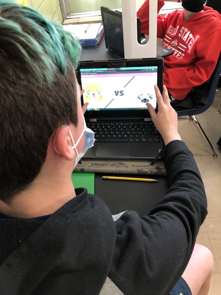 hjsteampuma's tweet photo. Battle Royale review game. #thisissofun #kidsloveit #blooket https://t.co/FrLRENLztf