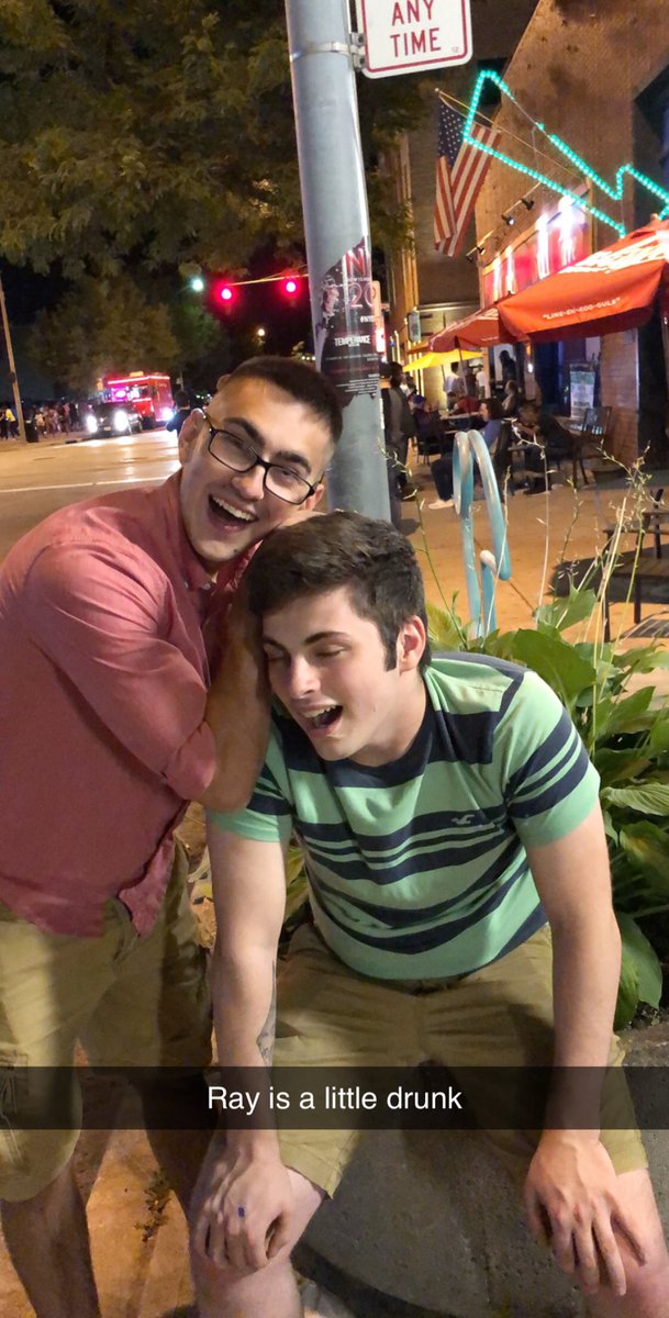 aaronles_22's tweet photo. Happy birthday to this dumb but sexy man🥵 @raymondsidle_ https://t.co/6jLxqUGUqE