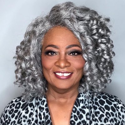 Shoutout to <a href="/BeautyQueencl/">Beauty Queen</a>  for taking my look to a whole new level. #NewProfilePic