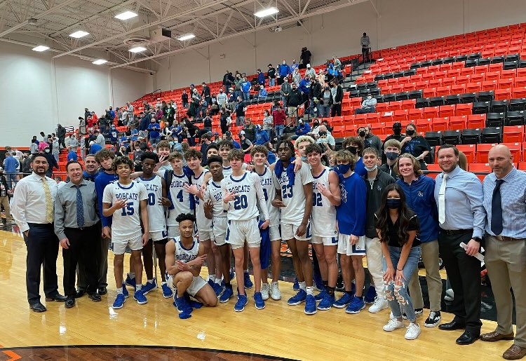 817Eddy's tweet photo. Your Boys Got You Coach💙@BN_Hoops Round 3 Here We Come! https://t.co/QIpU44wGdQ
