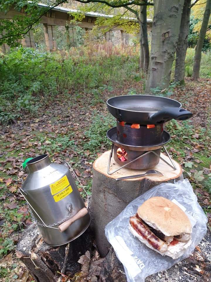 KellyKettle's tweet image. "I❤️this bit of kit!"🔥
Ian Witherley, Northumberland🇬🇧

Using the #kellykettle Hobo Stove to cook sausages for a lovely looking sambo!😍 
The Hobo flips over &amp;amp; packs INSIDE the fire-base for transport.😉#boilwater #cookfast

👉kellykettle.com
👉kellykettleusa.com