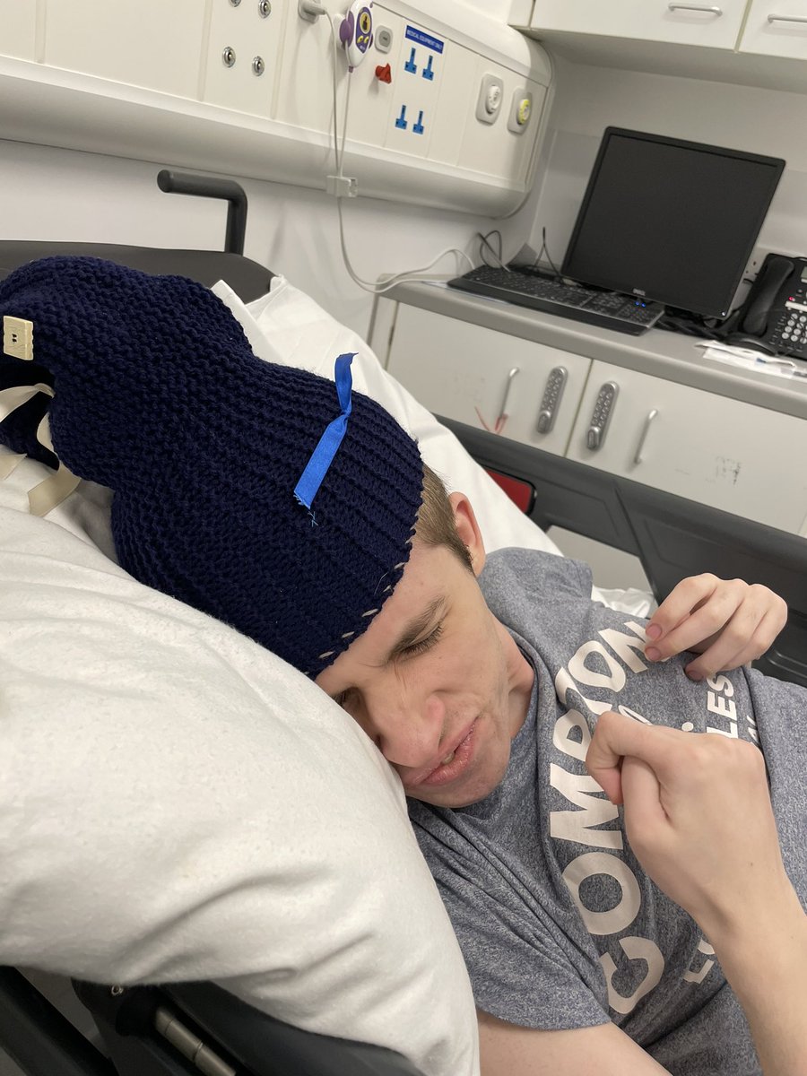 Barney Thorne 🦖 tweet media