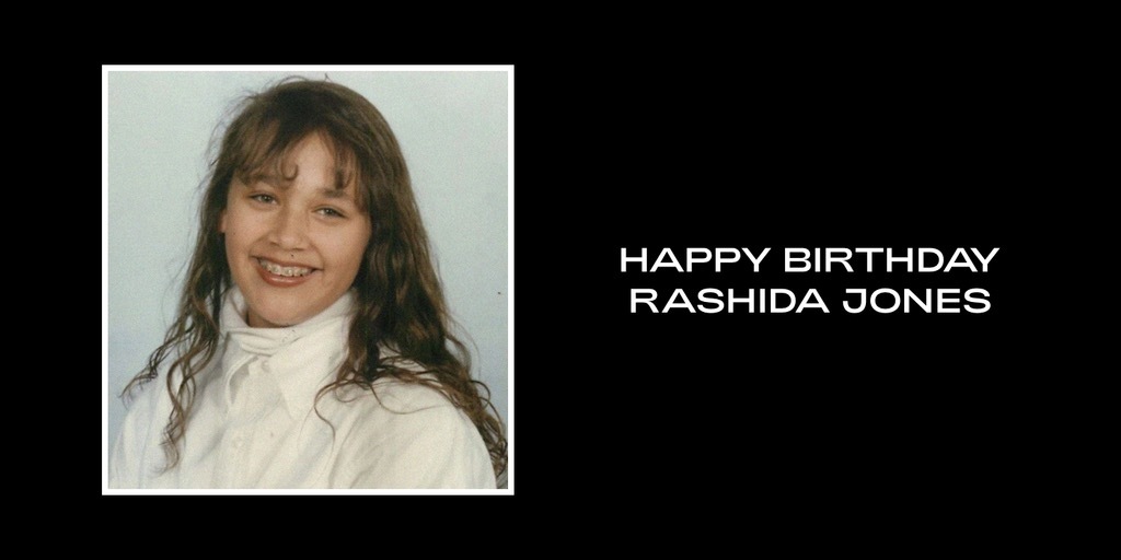 Beyoncé wishes Rashida Jones a happy 45th birthday. 