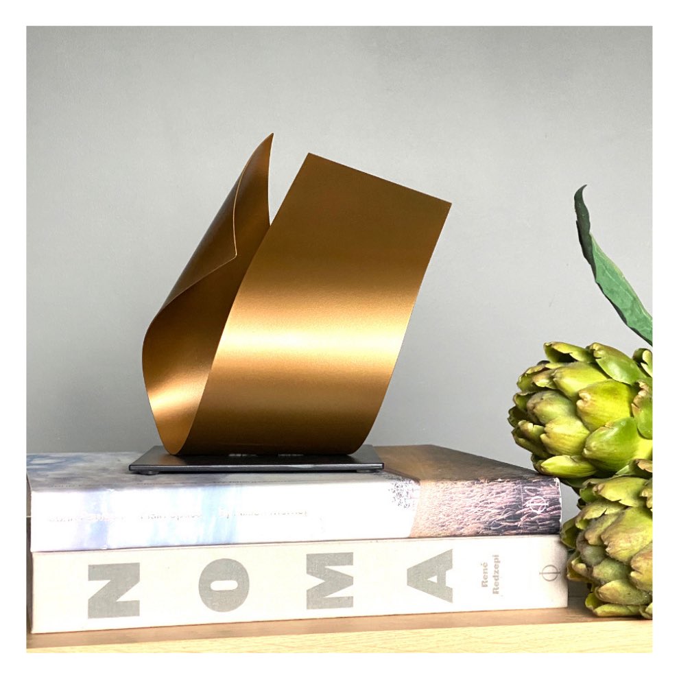 studioarcform's tweet image. Looking for a timeless &amp;amp; #uniquepresent? Our mini sculpture is a beautiful #present to gift to someone special in your life.
 #luxurygifting #luxurygift #madeinukday #motherdaygiftideas #sbswinner #giftsforalloccasions