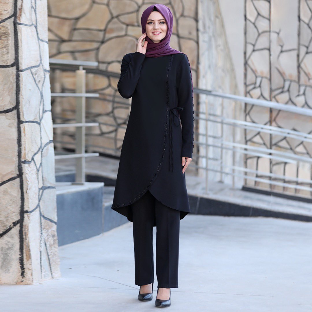 melismacomtr's tweet photo. Asimetrik detaylar ile klasik tarzdan ilham alan stiline modern dokunuşlar kat! 

Hemen sen de https://t.co/BMVLb6W9ab adresini ziyaret et, indirimli ürünler kapıda ödeme ve ücretsiz kargo fırsatıyla senin olsun!

#tesetturkombin #tesettürkombinleri #takim #tesetturtakim https://t.co/lWUFHpSwVh