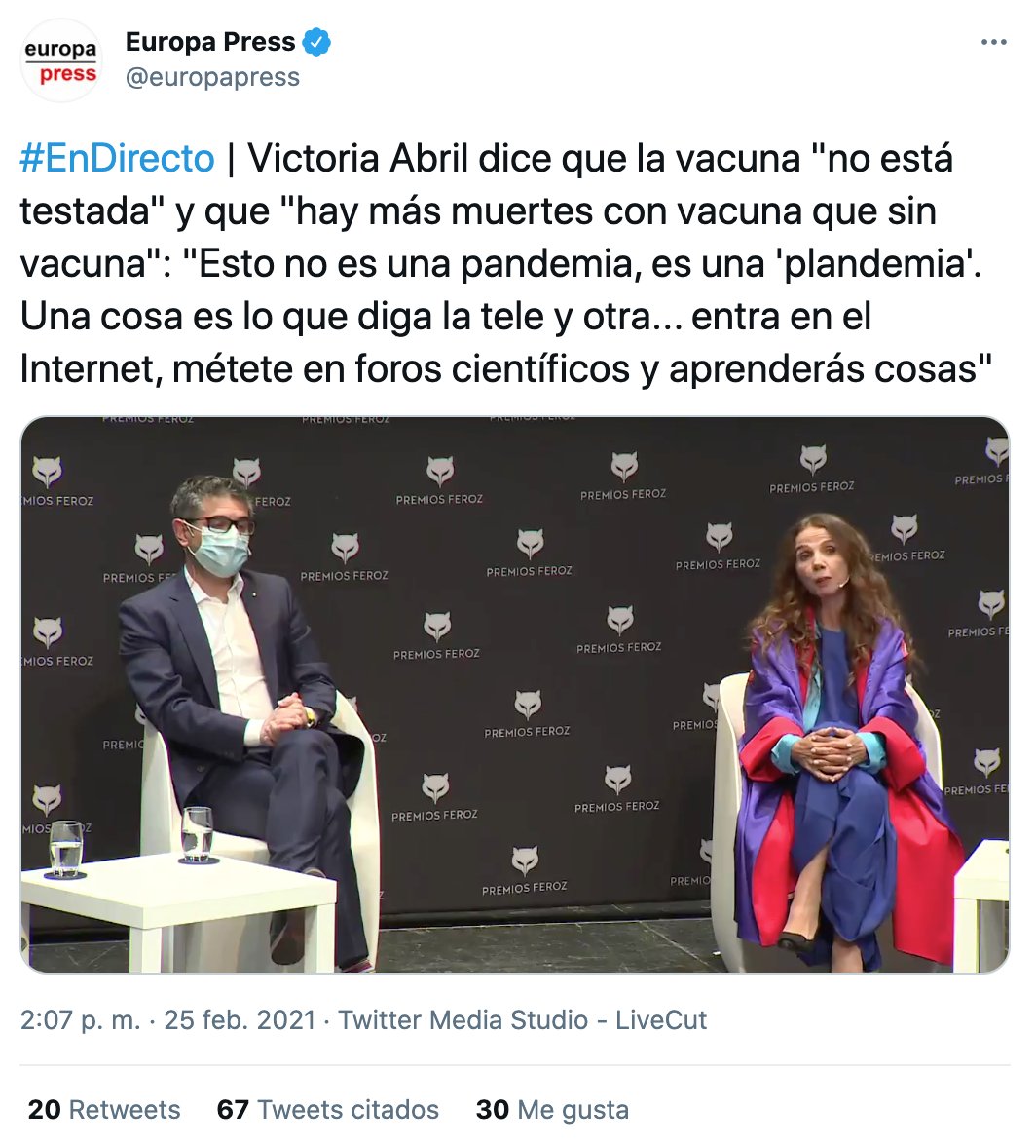 sdesiensia's tweet photo. Menos Victoria Abril y más Jürgen Klopp. https://t.co/PdwFUurLrR